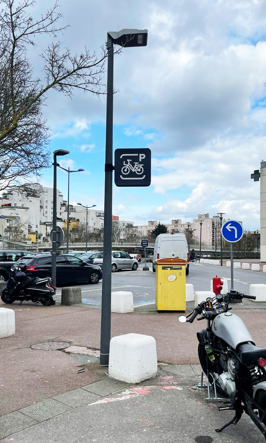 Panneau parking vélo